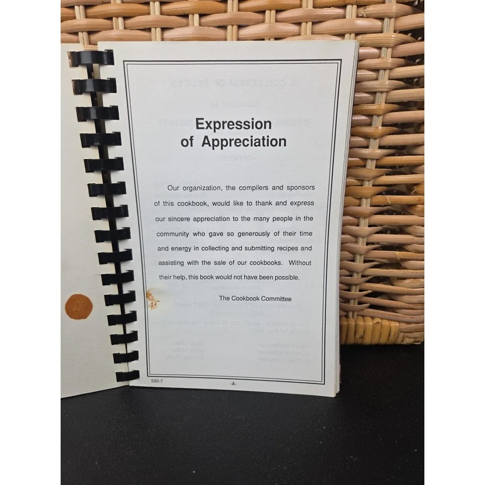 Vintage Country Cookbook, Winesburg Fire Department Auxiliary Ohio Amish